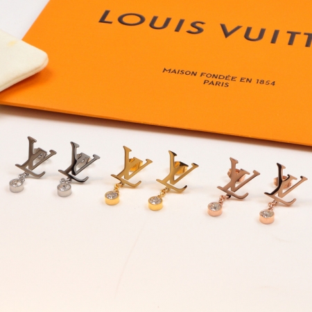 LV镶钻吊坠字母耳钉 经典欧美时尚新款钛钢耳环情侣饰品批发