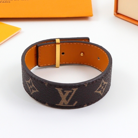 LV立体金属字母手环 欧美时尚表带钛钢手镯情侣饰品批发