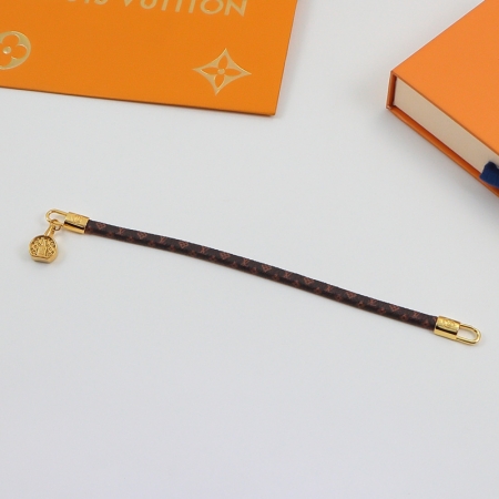 LV圆饼包吊坠手链 欧美时尚皮质钛钢手镯情侣饰品批发