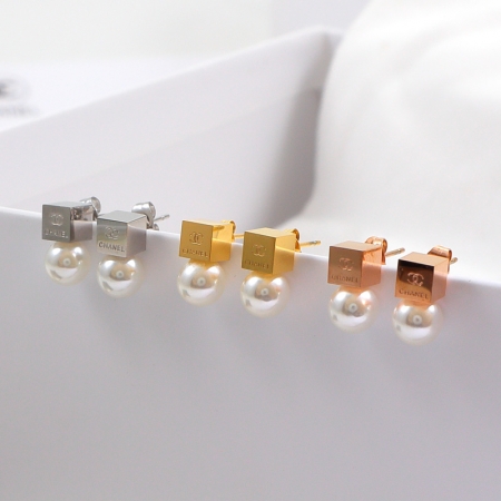 香奈儿立方体珍珠吊坠耳钉 镀18K钛钢彩金情侣饰品耳环