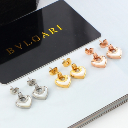 宝格丽爱心吊坠耳钉 钛钢字母耳环情侣耳饰批发