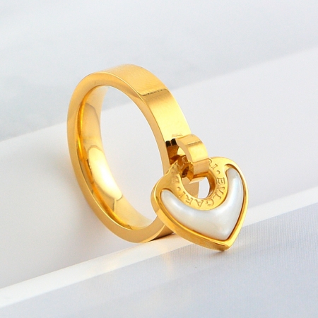 宝格丽爱心吊坠戒指 钛钢字母戒指情侣指环批发