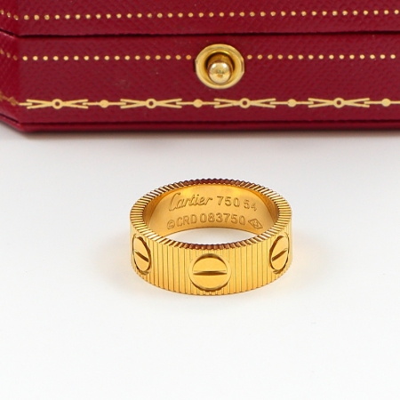 卡地亚LOVE Unlimited竖纹戒指 钛钢男女对戒彩金情侣指环