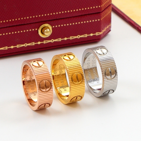 卡地亚LOVE Unlimited竖纹戒指 钛钢男女对戒彩金情侣指环