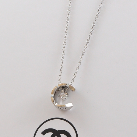 香奈儿菱形纹水冰月项链 时尚钛钢材质新款短链批发