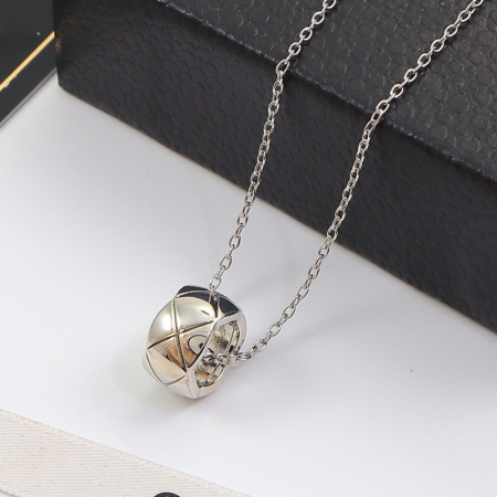 香奈儿小金豆菱形纹项链 时尚钛钢材质新款短链批发