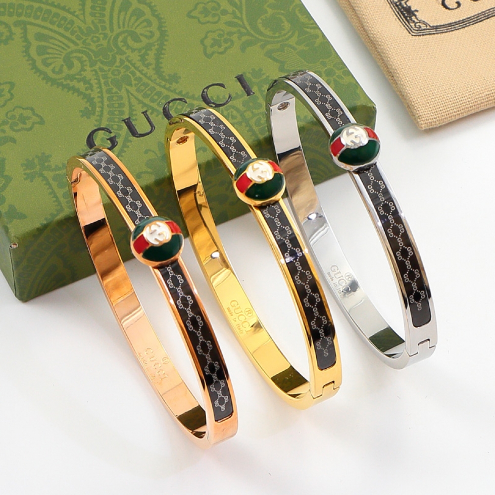 古驰立体字母手镯 钛钢镀18K玫瑰金手环女士彩金手环批发